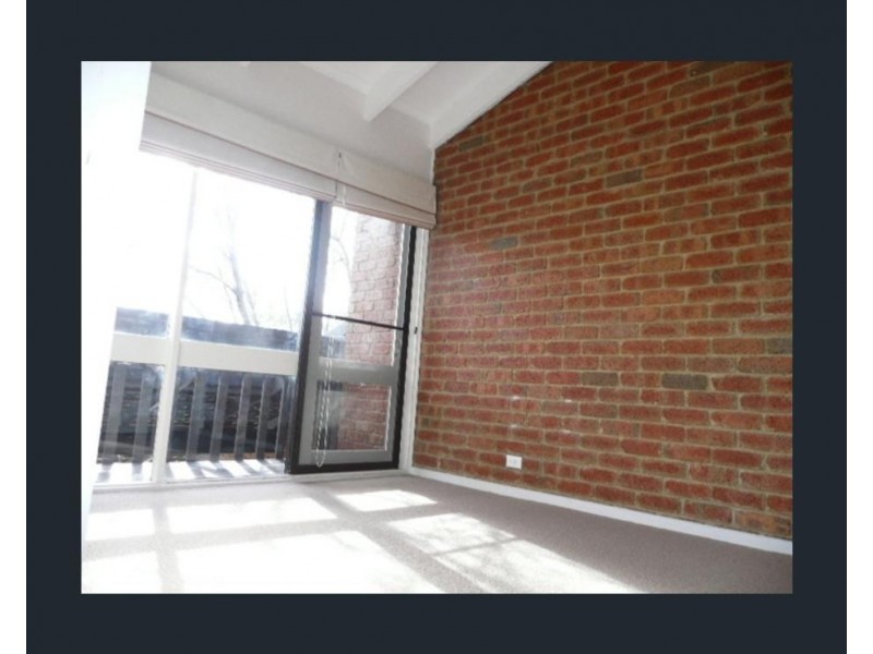 17/8 Watling Place, Weston ACT 2611