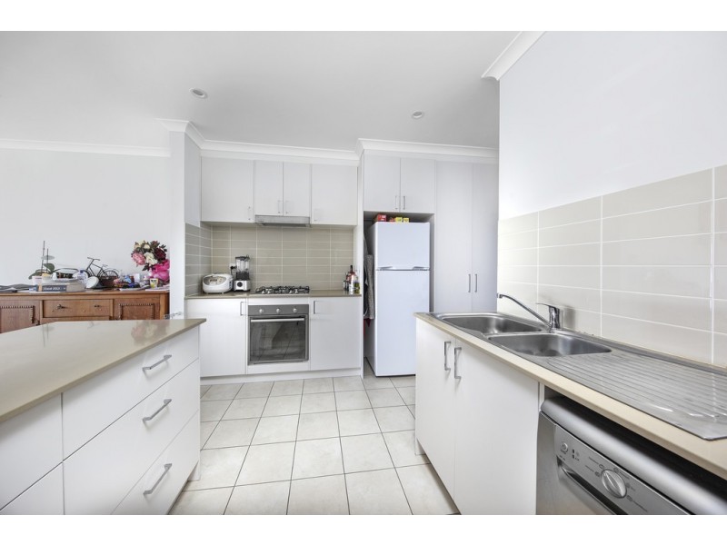 2D Avenal Street, Crace ACT 2911