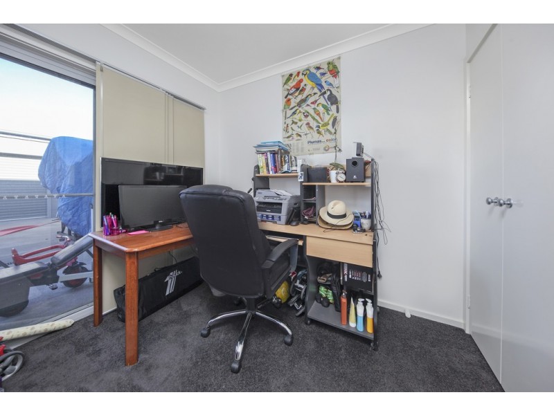 2D Avenal Street, Crace ACT 2911