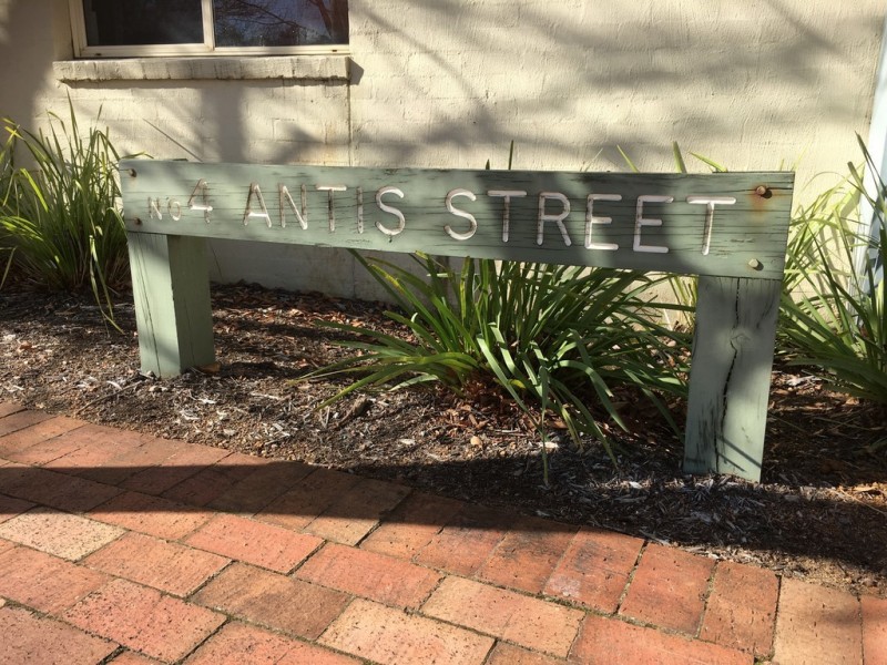 13/4 Antis Street, Phillip ACT 2606