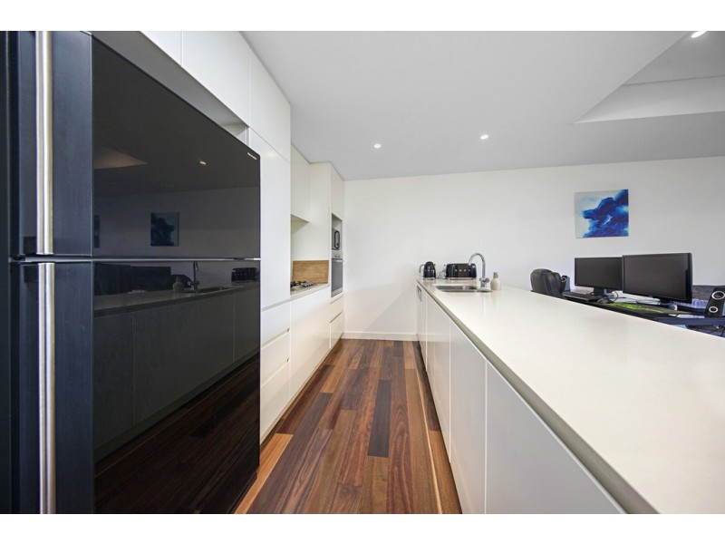 21/21 State Circle, Forrest ACT 2603