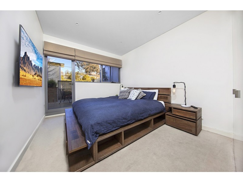 21/21 State Circle, Forrest ACT 2603