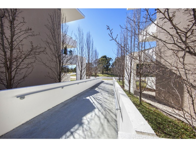 21/21 State Circle, Forrest ACT 2603