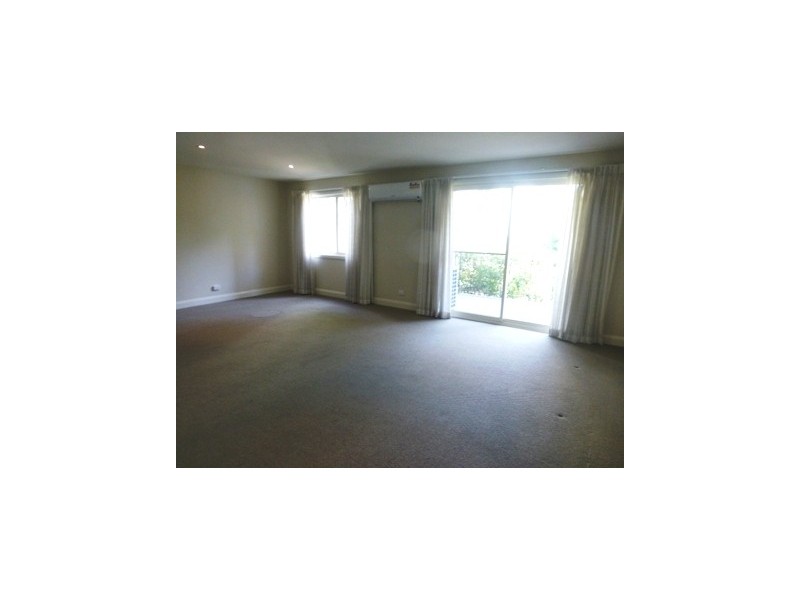 52/7 Empire Cct, Forrest ACT 2603