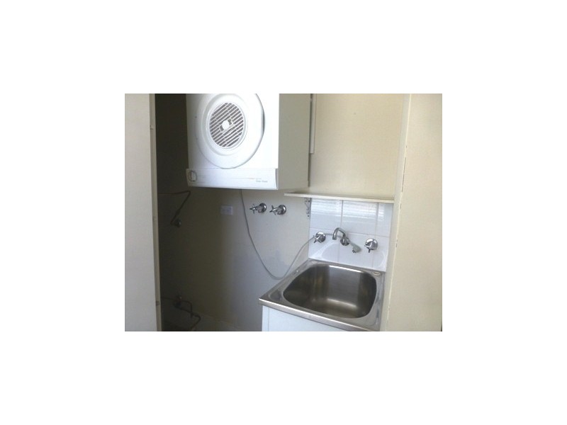 52/7 Empire Cct, Forrest ACT 2603