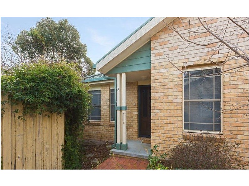 9/68 Bicentennial Drive, Jerrabomberra NSW 2619