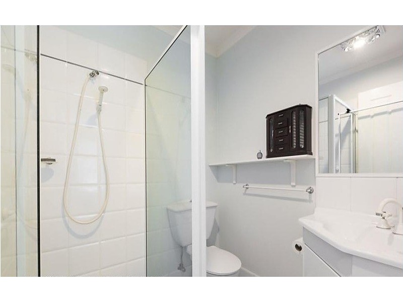 9/68 Bicentennial Drive, Jerrabomberra NSW 2619