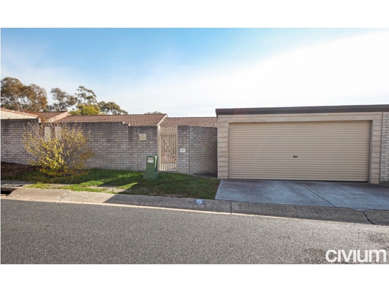 5 Gavin Place, Chapman ACT 2611