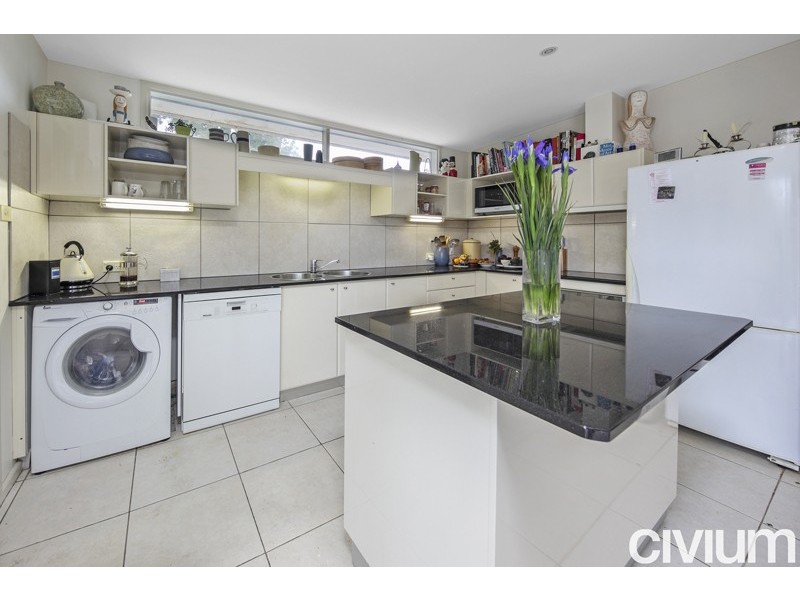 10 Schlich Street, Yarralumla ACT 2600