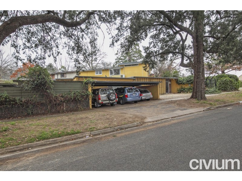 10 Schlich Street, Yarralumla ACT 2600