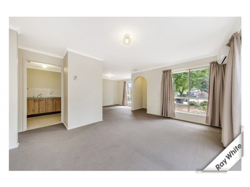 8 Burhop Close, Theodore ACT 2905