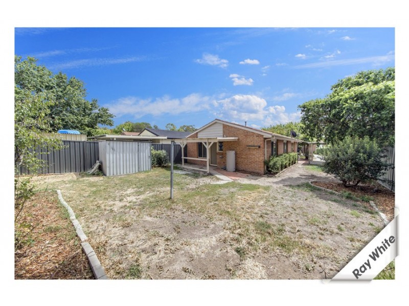 8 Burhop Close, Theodore ACT 2905