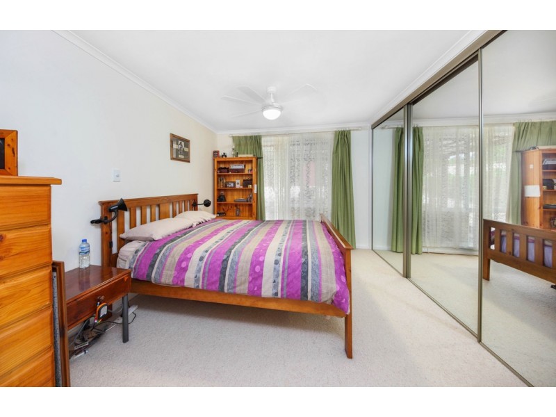 76 Eggleston Crescent, Chifley ACT 2606