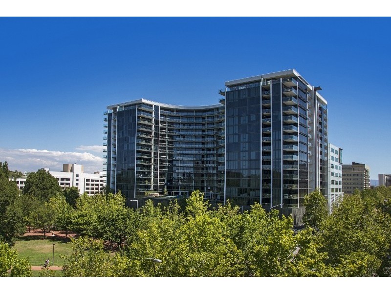 1609/240 ‘Manhattan on the Park’ Bunda Street, City ACT 2601