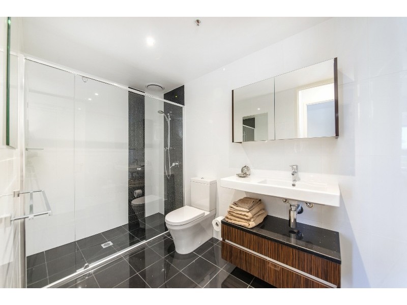 1609/240 ‘Manhattan on the Park’ Bunda Street, City ACT 2601