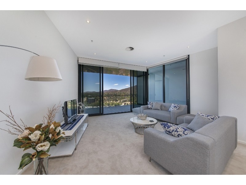1609/240 ‘Manhattan on the Park’ Bunda Street, City ACT 2601