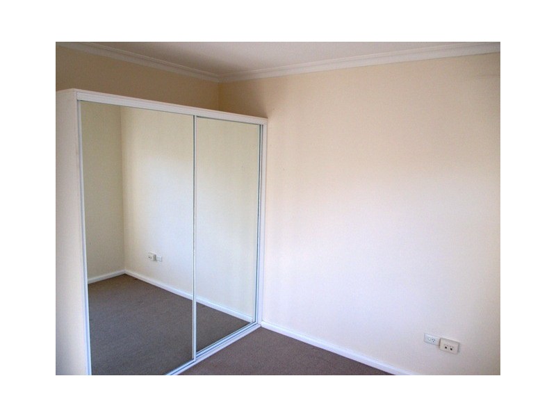 2/25 Nathan Street, Deakin ACT 2600