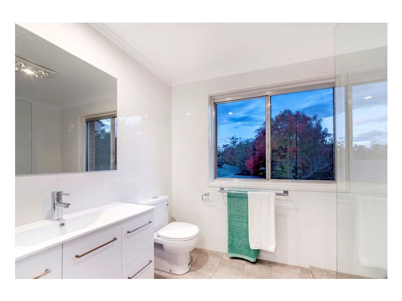 3 Whitelaw Street, Pearce ACT 2607