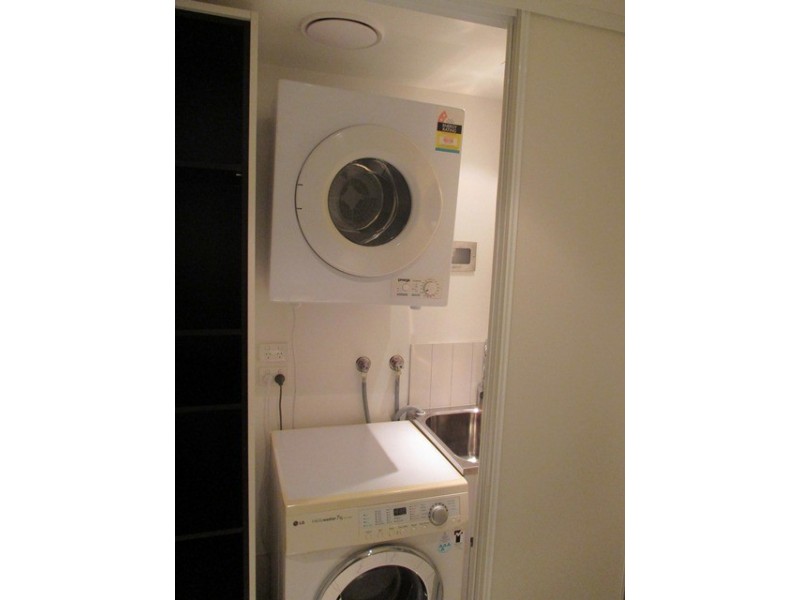 9/25 Eastlake Parade, Kingston ACT 2604