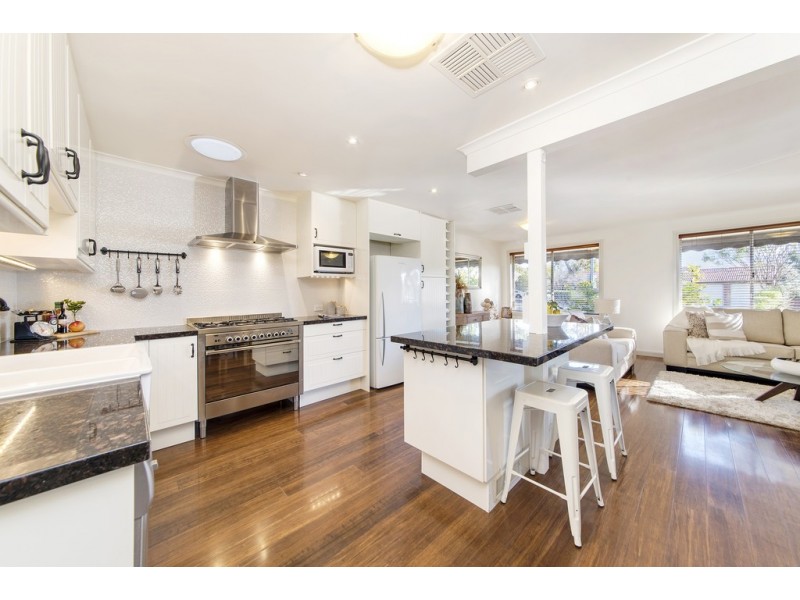 4 Fremantle Drive, Stirling ACT 2611