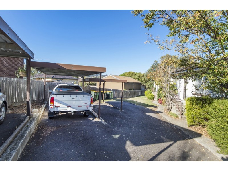 2/16 Wilgabar Way, Karabar NSW 2620