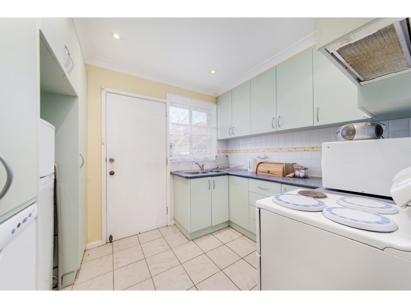 2/16 Wilgabar Way, Karabar NSW 2620