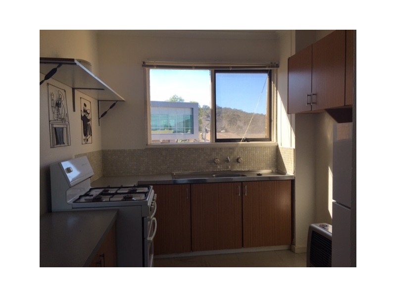 8/1 Garran Place, Garran ACT 2605