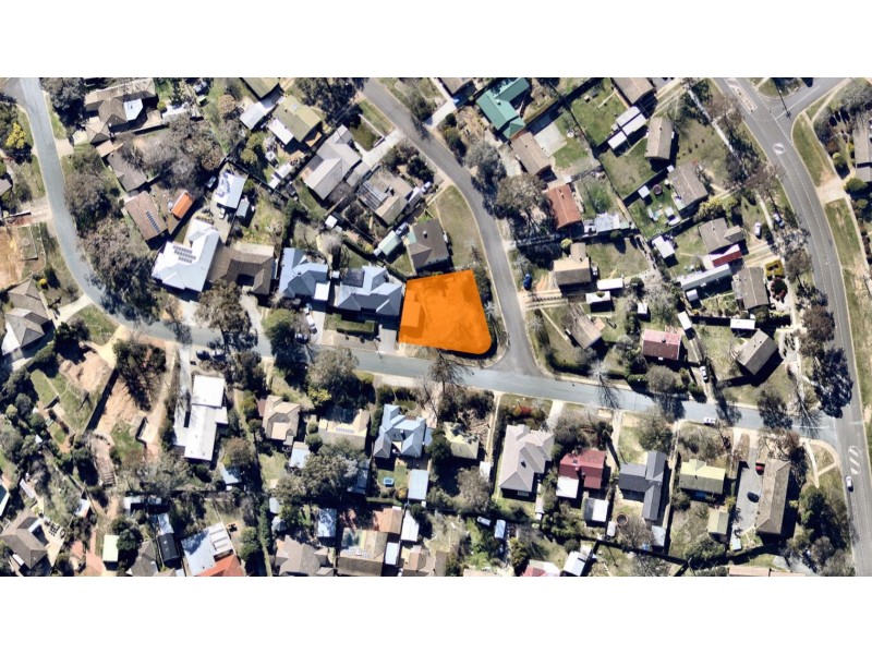 10 Derwent Street, Lyons ACT 2606