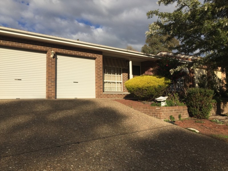 13 Ringrose Crescent, Isaacs ACT 2607