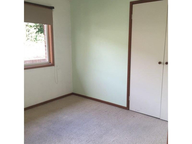 13 Ringrose Crescent, Isaacs ACT 2607