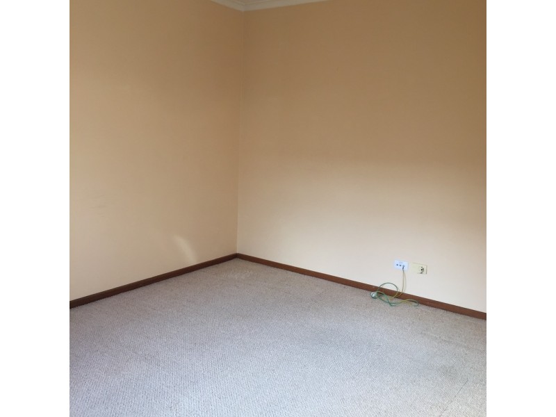 13 Ringrose Crescent, Isaacs ACT 2607