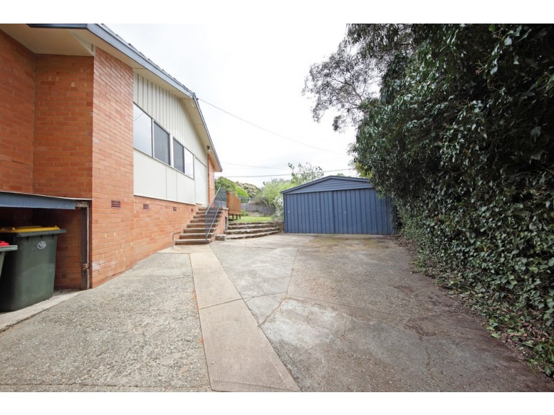 115 Eggleston Crescent, Chifley ACT 2606