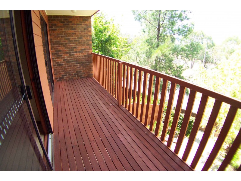 9 Rowe Place, Phillip ACT 2606