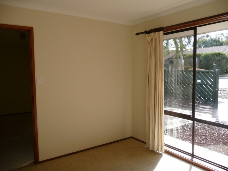 44/25 Pinkerton Circuit, Kambah ACT 2902