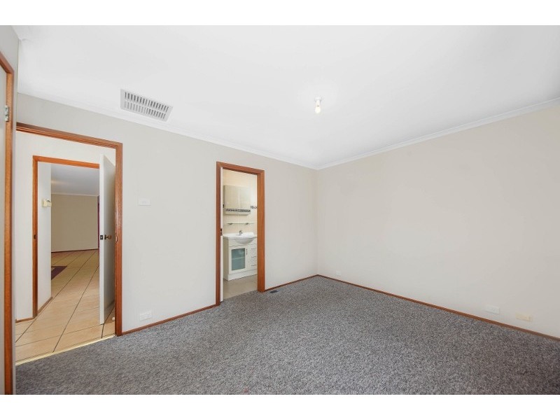 23 Casey Crescent, Calwell ACT 2905