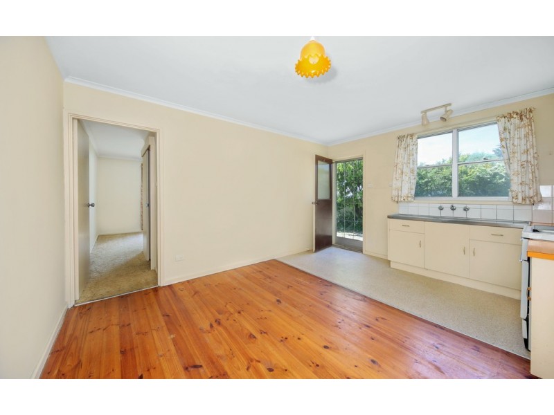 17 Lindsay Street, Narrabundah ACT 2604