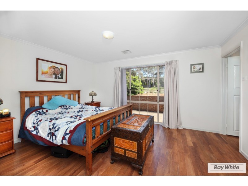 66 Woodfull loop, Gordon ACT 2906