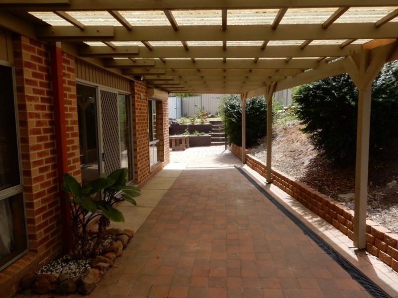2 Downward Place, Kambah ACT 2902
