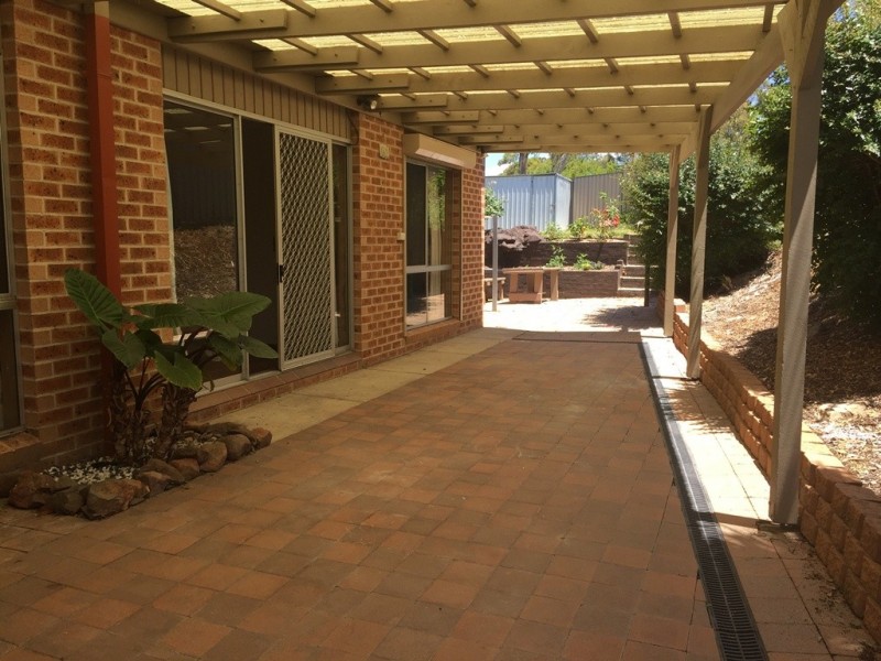 2 Downward Place, Kambah ACT 2902