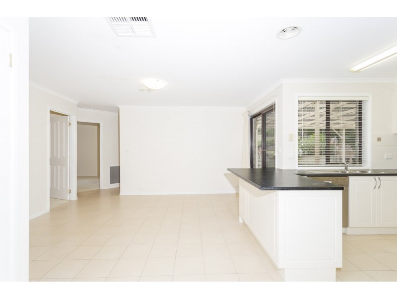 10 Budden Crescent, Theodore ACT 2905