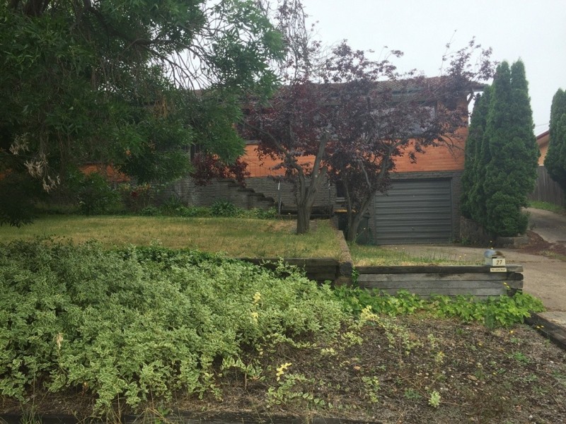 27 Deloraine Street, Lyons ACT 2606