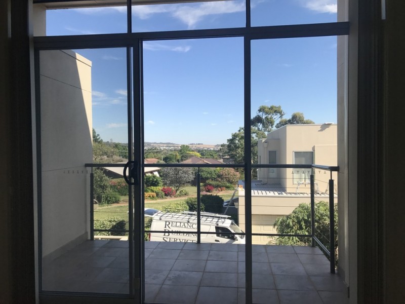 2/51 Blackwood Terrace, Holder ACT 2611