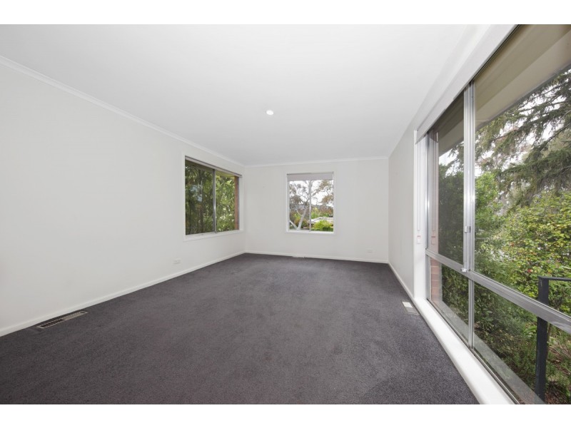 115 Eggleston Crescent, Chifley ACT 2606