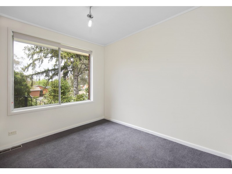 115 Eggleston Crescent, Chifley ACT 2606