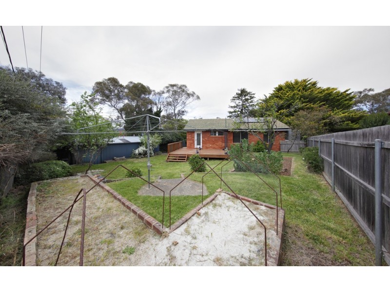 115 Eggleston Crescent, Chifley ACT 2606