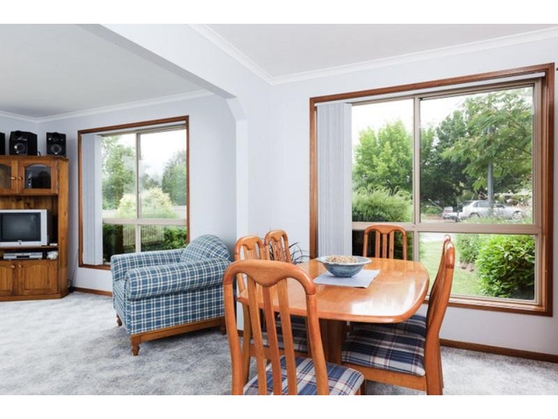 15 Mathews Place, Banks ACT 2906