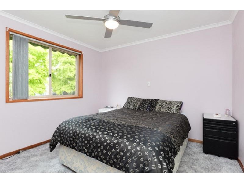 15 Mathews Place, Banks ACT 2906