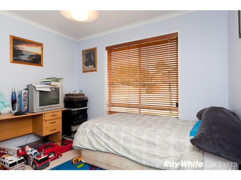 10 Whitford Place, Conder ACT 2906