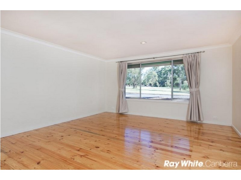 33 Drysdale Circuit, Kambah ACT 2902