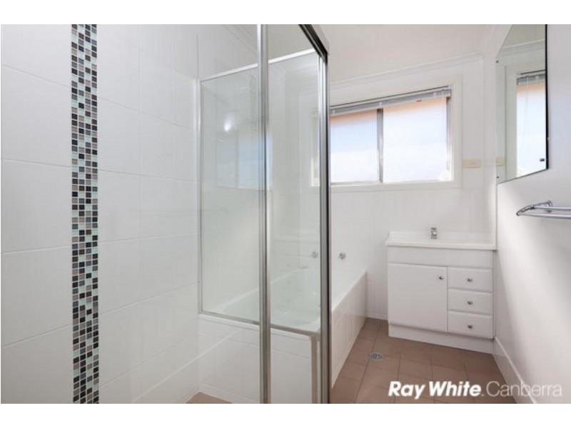 33 Drysdale Circuit, Kambah ACT 2902